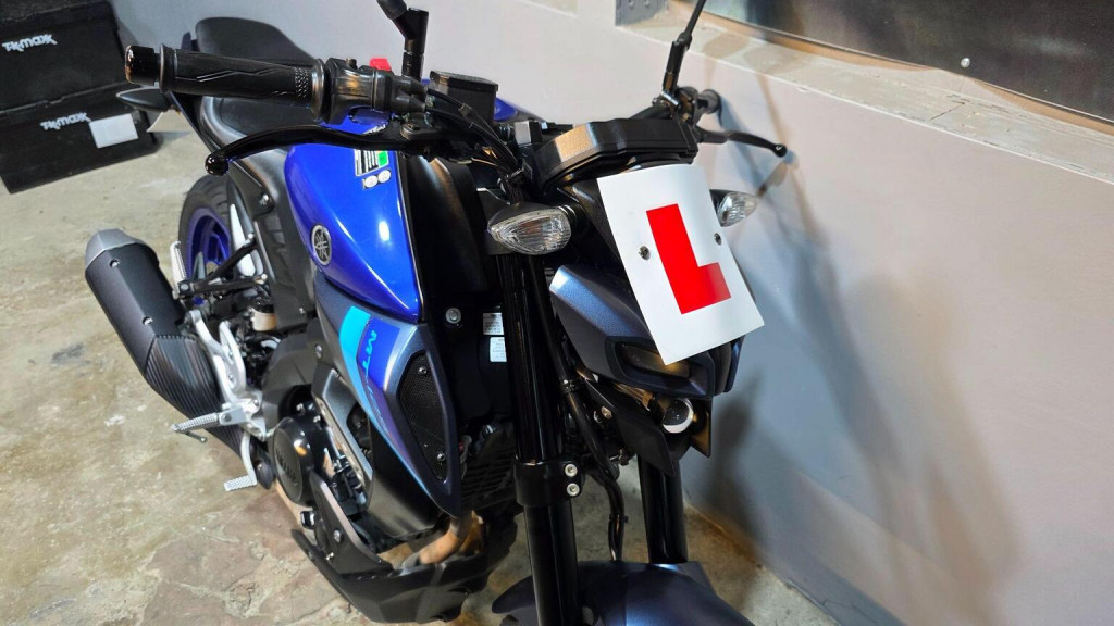 YAMAHA MT-125
