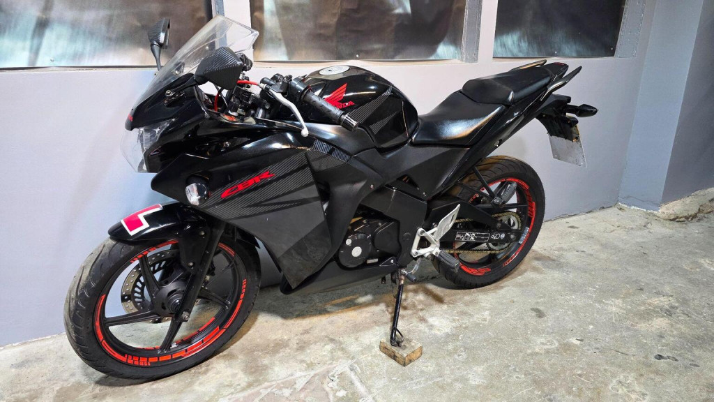 HONDA CBR125R