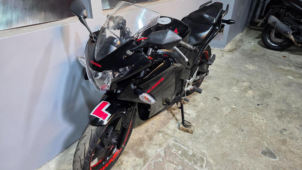 HONDA CBR125R