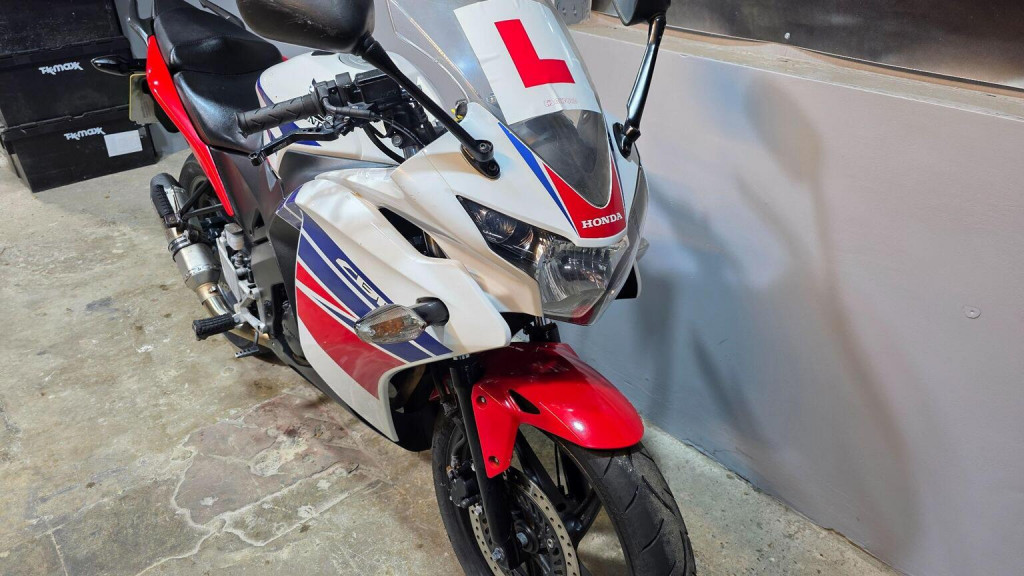 HONDA CBR125R
