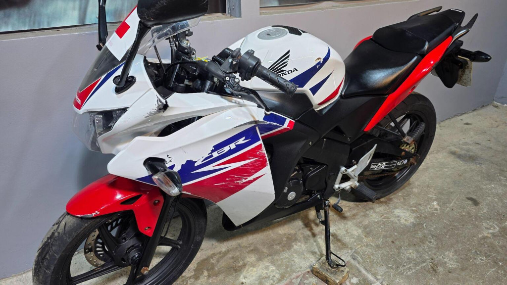 HONDA CBR125R
