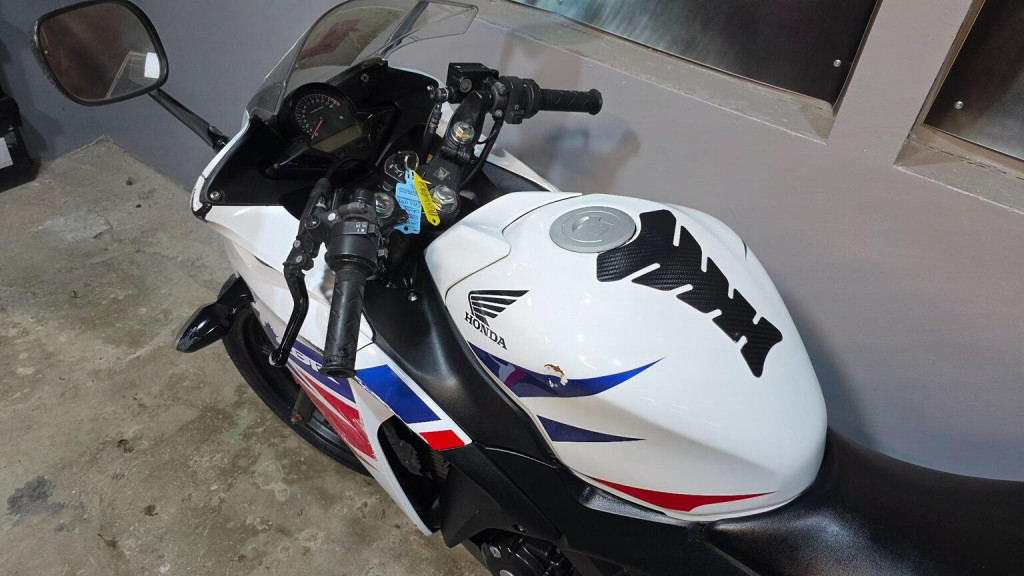 HONDA CBR125R