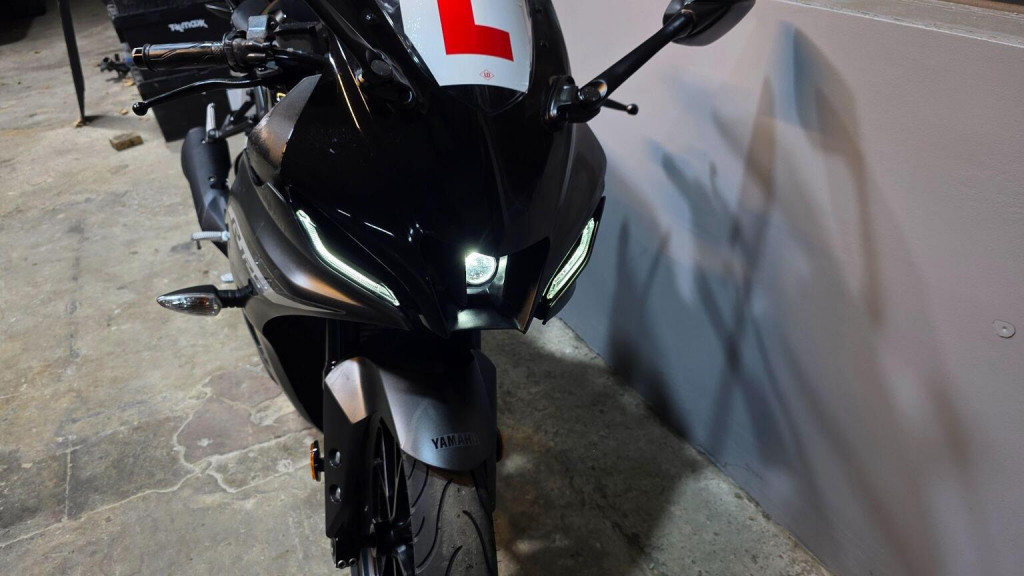 YAMAHA R125