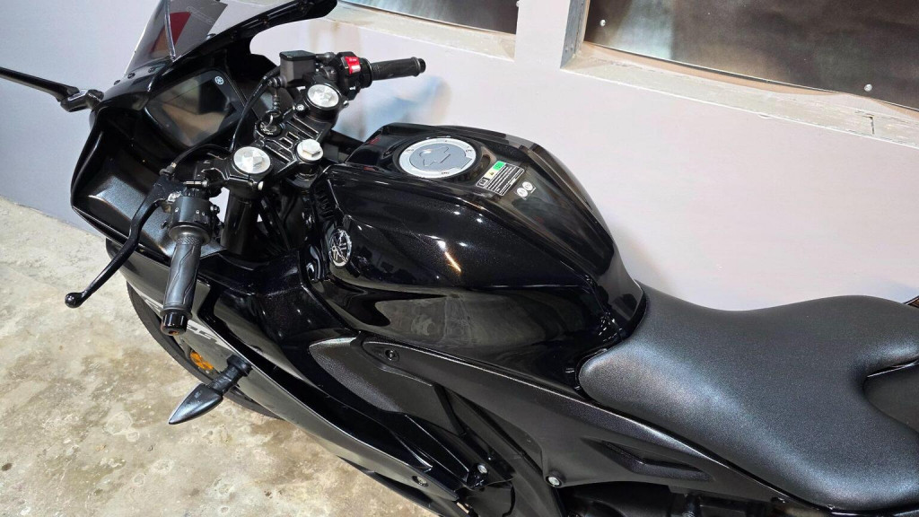 YAMAHA R125