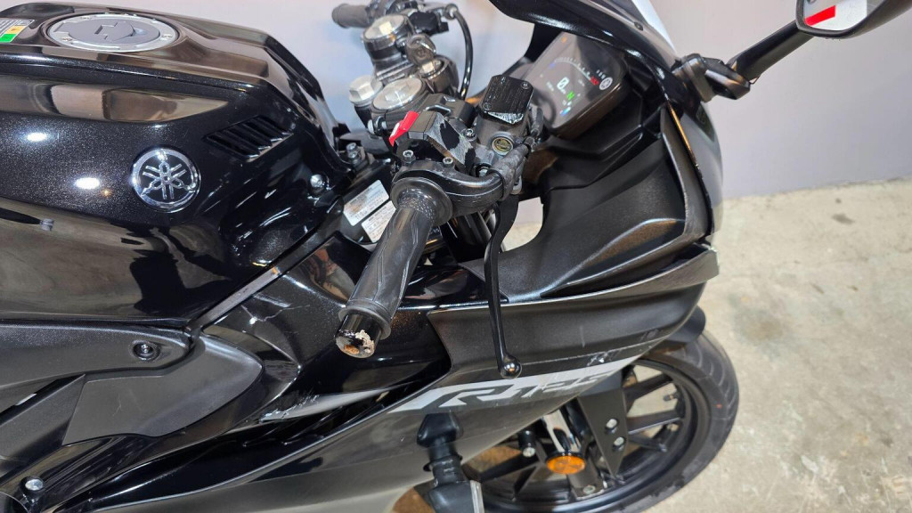 YAMAHA R125