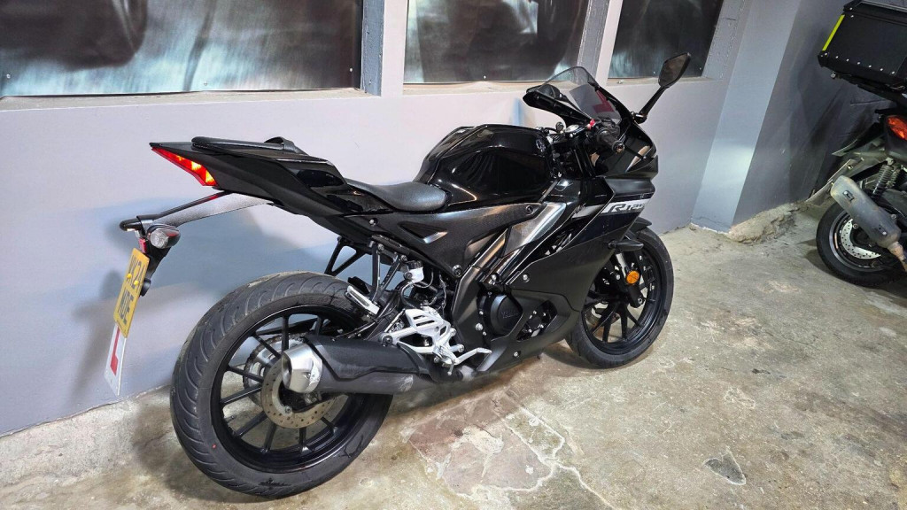 YAMAHA R125