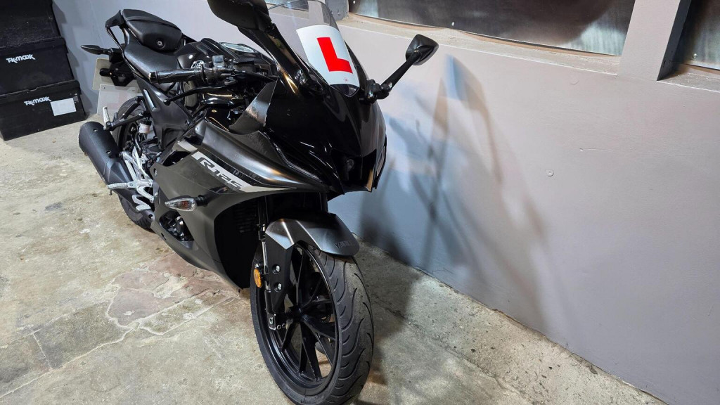 YAMAHA R125