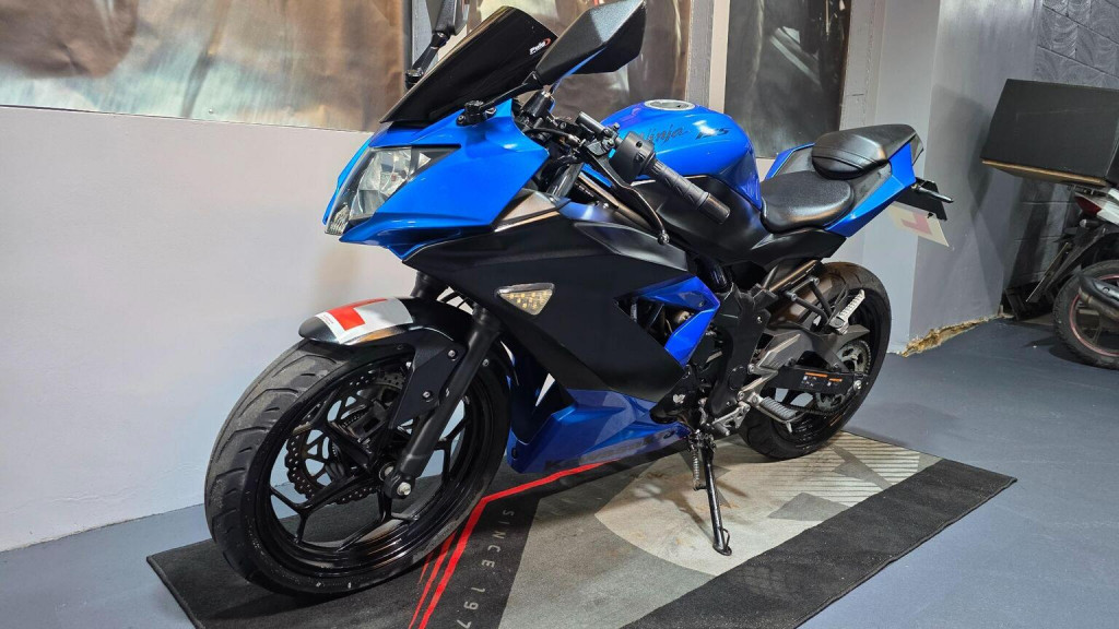 KAWASAKI Ninja 125