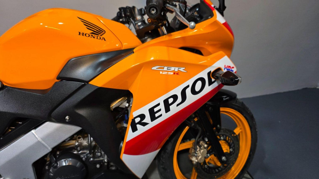 HONDA CBR125R