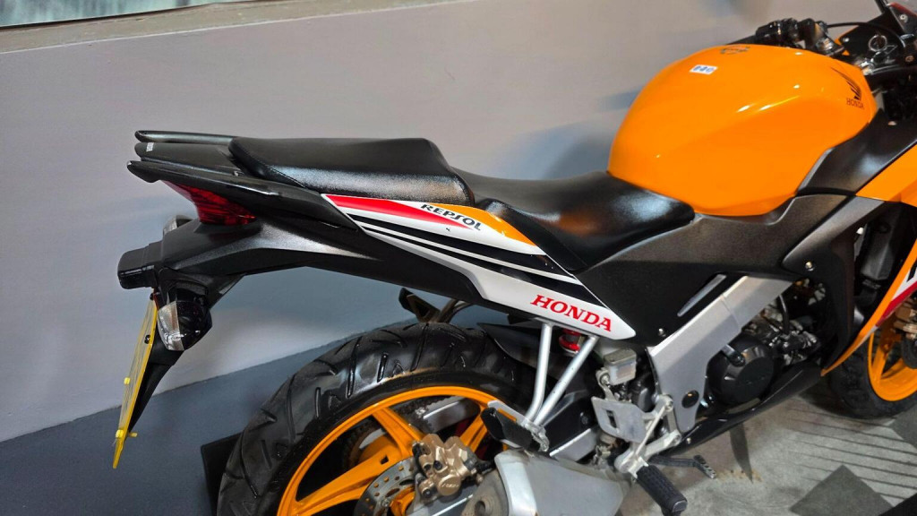 HONDA CBR125R