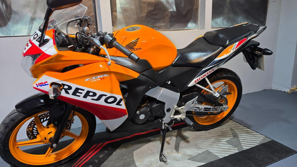 HONDA CBR125R