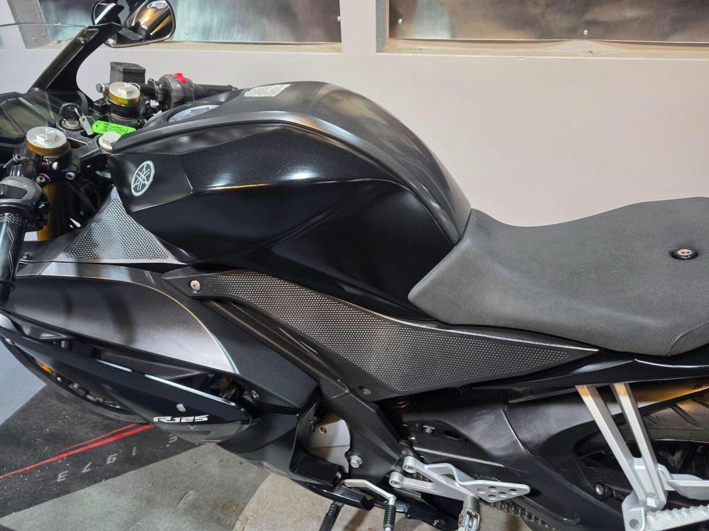 YAMAHA R125
