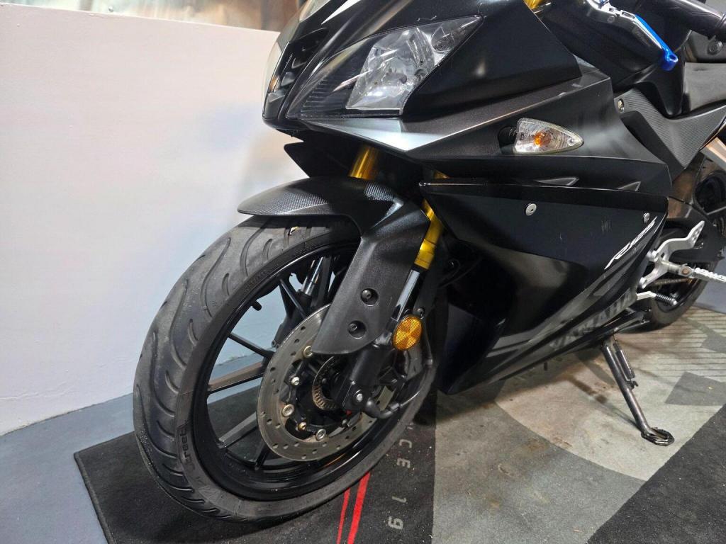YAMAHA R125