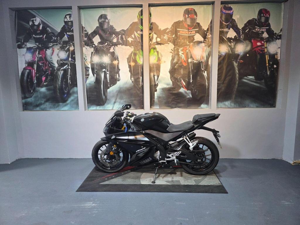 YAMAHA R125