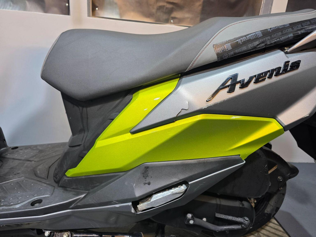 SUZUKI AVENIS 125