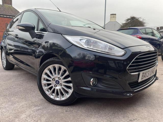 FORD FIESTA 1.0T EcoBoost Titanium Euro 5 (s/s) 5dr