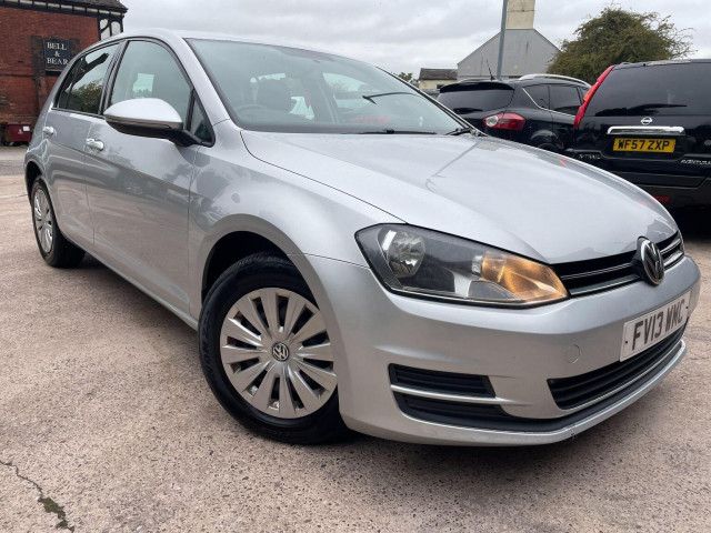 VOLKSWAGEN GOLF 1.6 TDI BlueMotion Tech S Euro 5 (s/s) 5dr