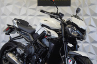 TRIUMPH STREET TRIPLE 765