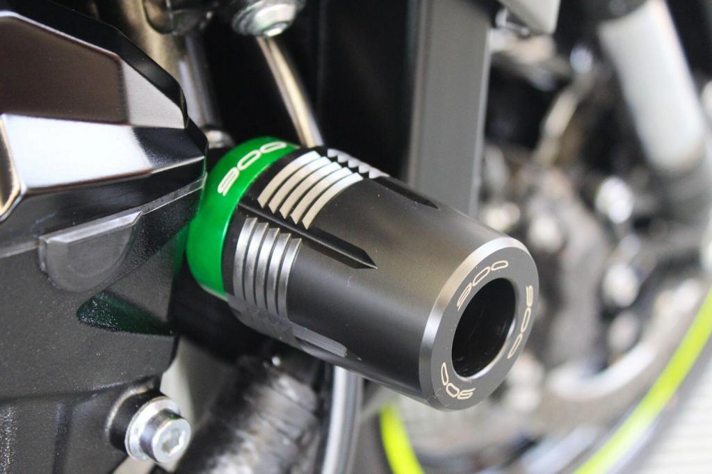 KAWASAKI Z900