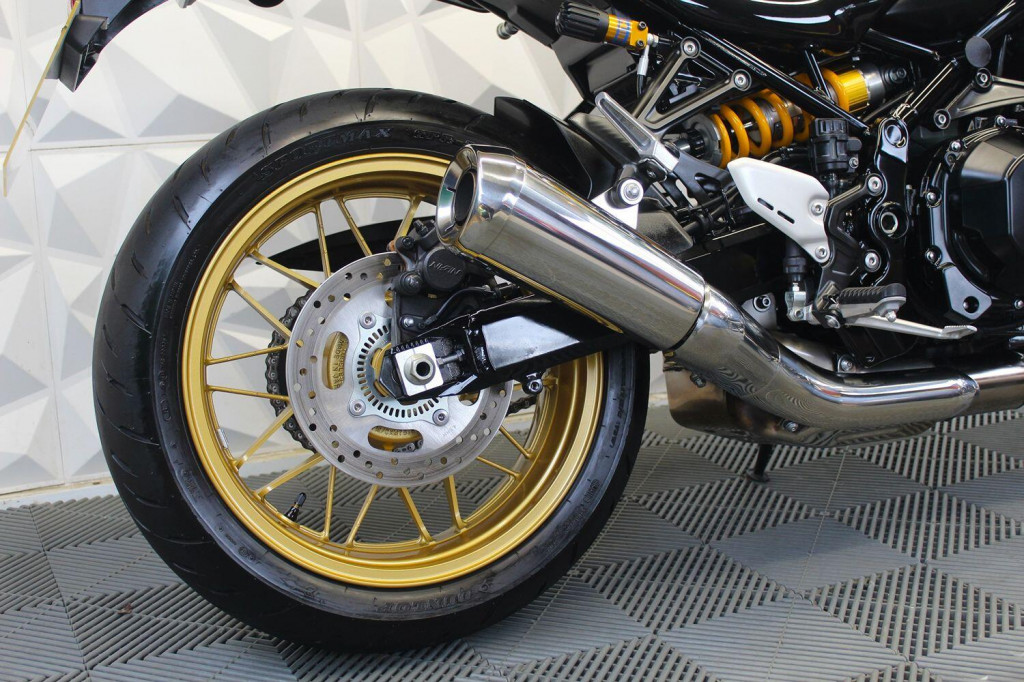 KAWASAKI Z900