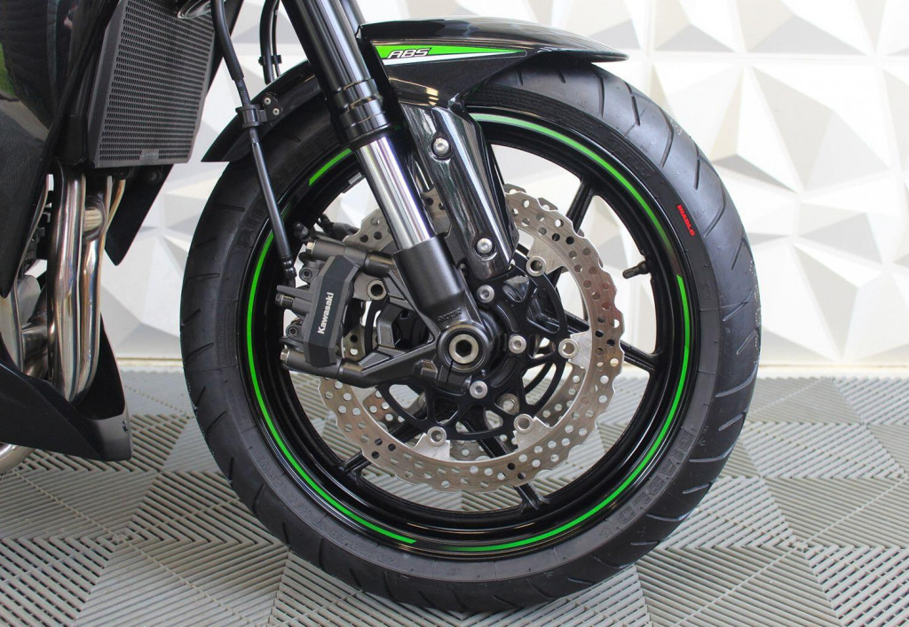 KAWASAKI Z1000