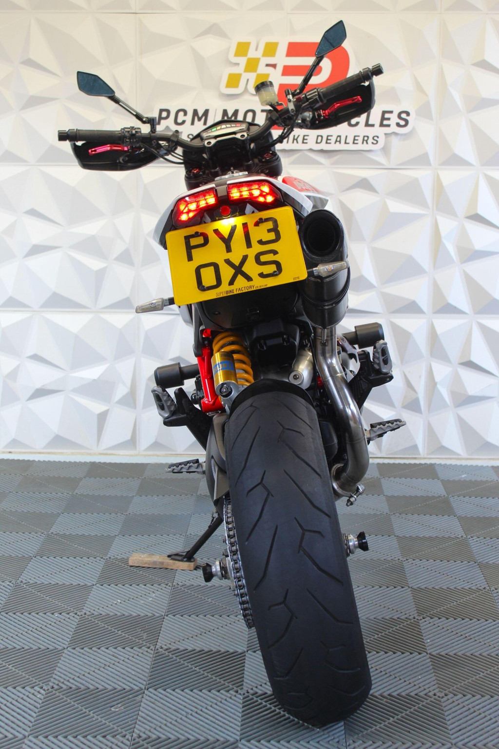 DUCATI Hypermotard