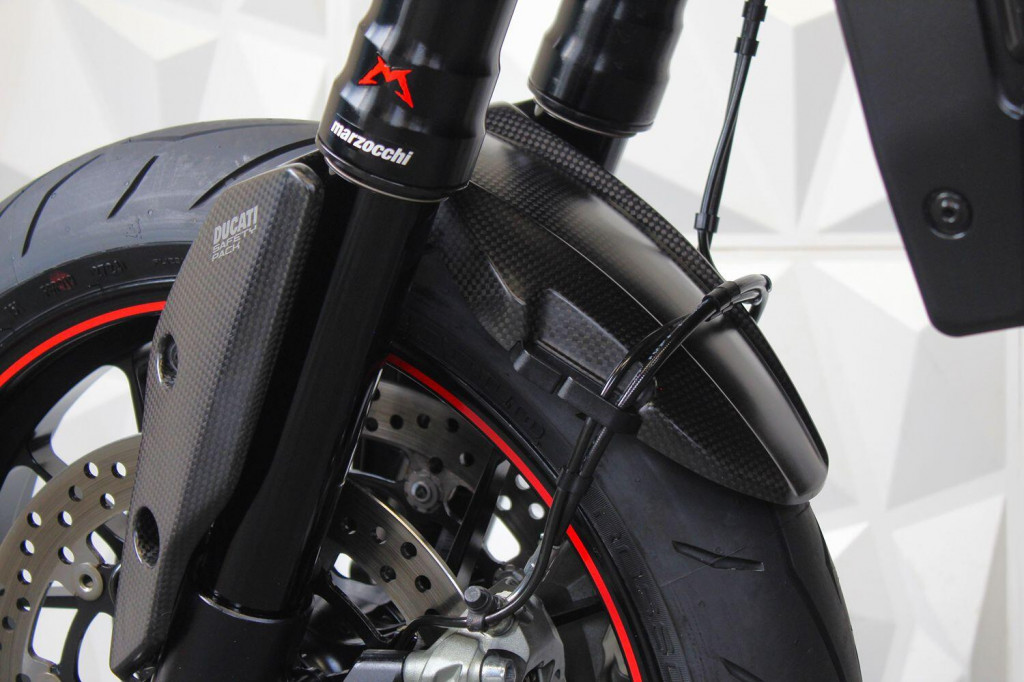 DUCATI Hypermotard
