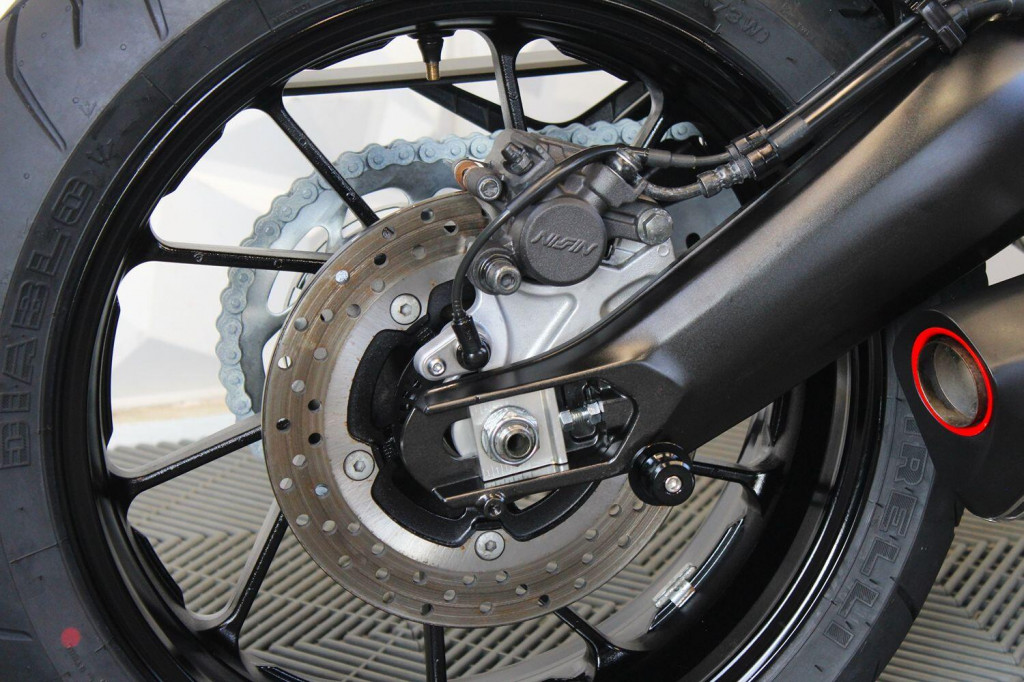 YAMAHA MT-09