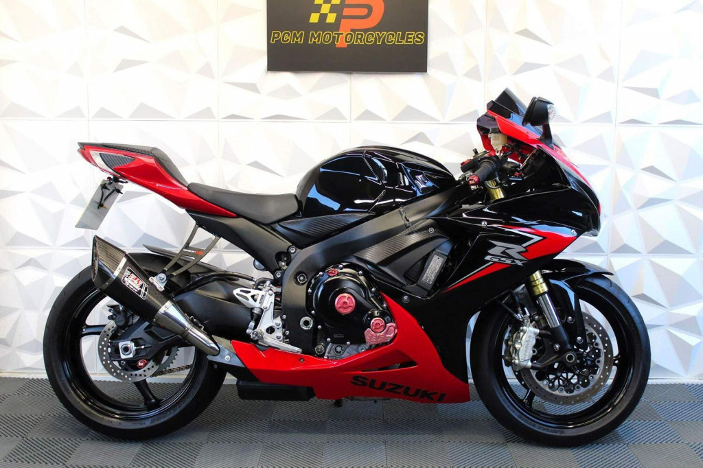 SUZUKI GSXR750