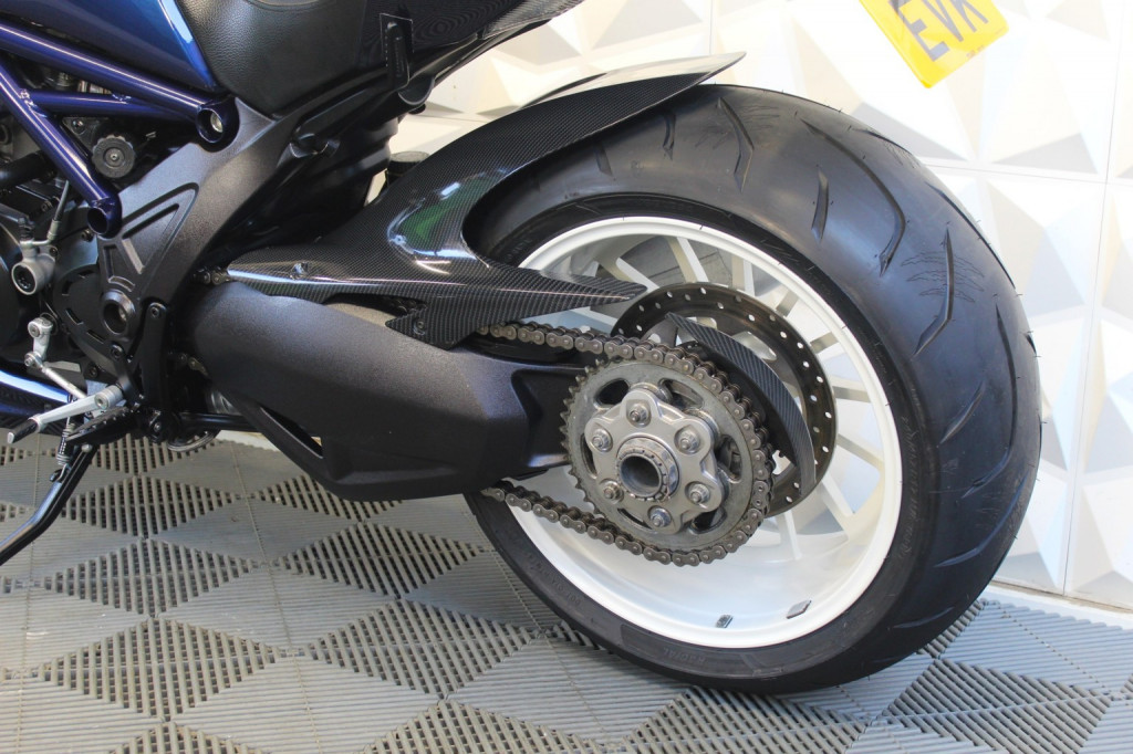 DUCATI DIAVEL