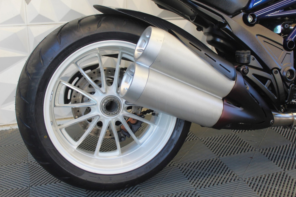 DUCATI DIAVEL