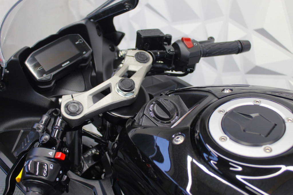 SUZUKI GSXR125