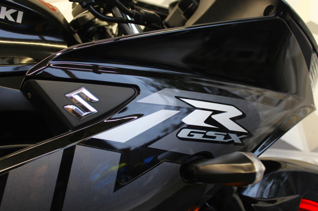 SUZUKI GSXR125