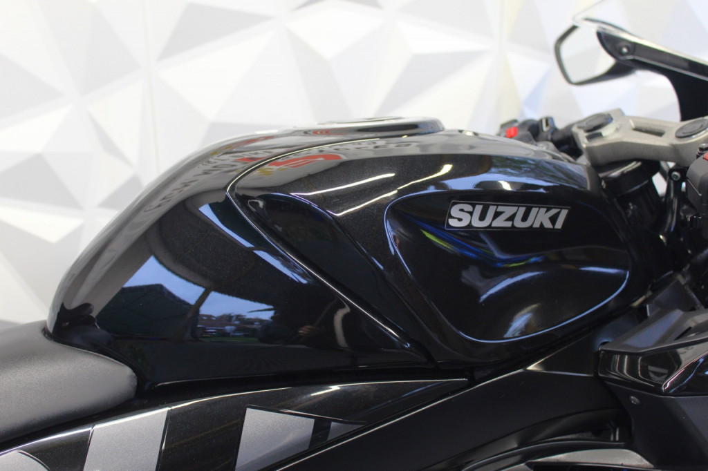 SUZUKI GSXR125