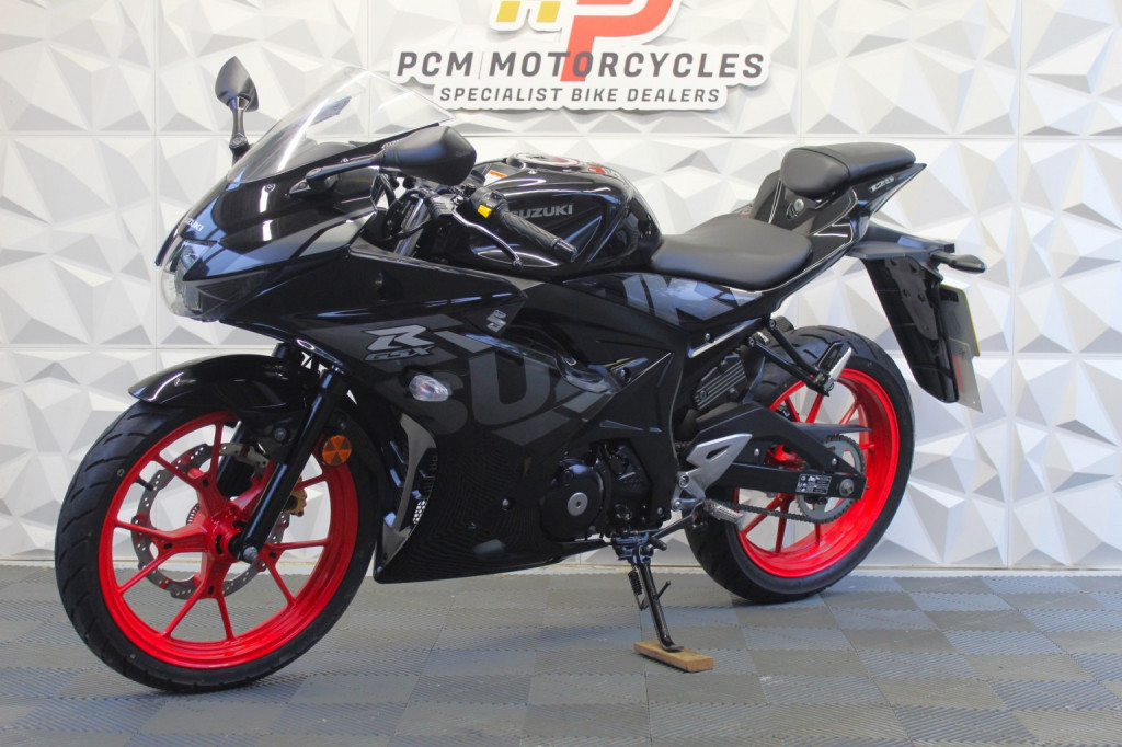 SUZUKI GSXR125