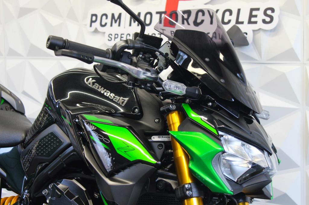 KAWASAKI Z900