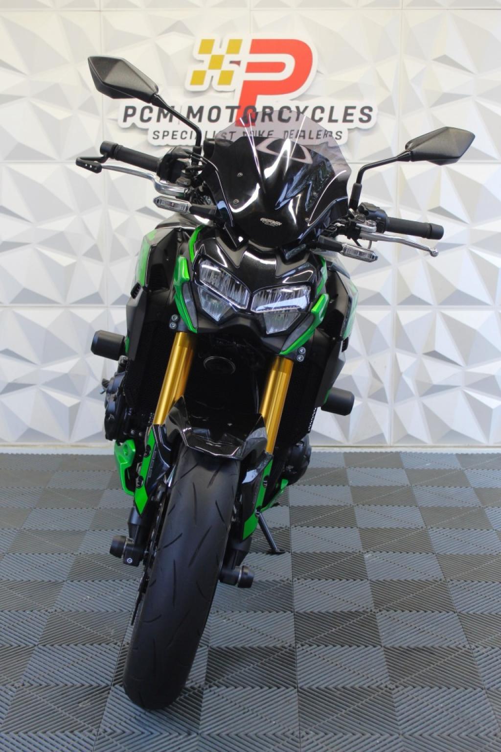 KAWASAKI Z900