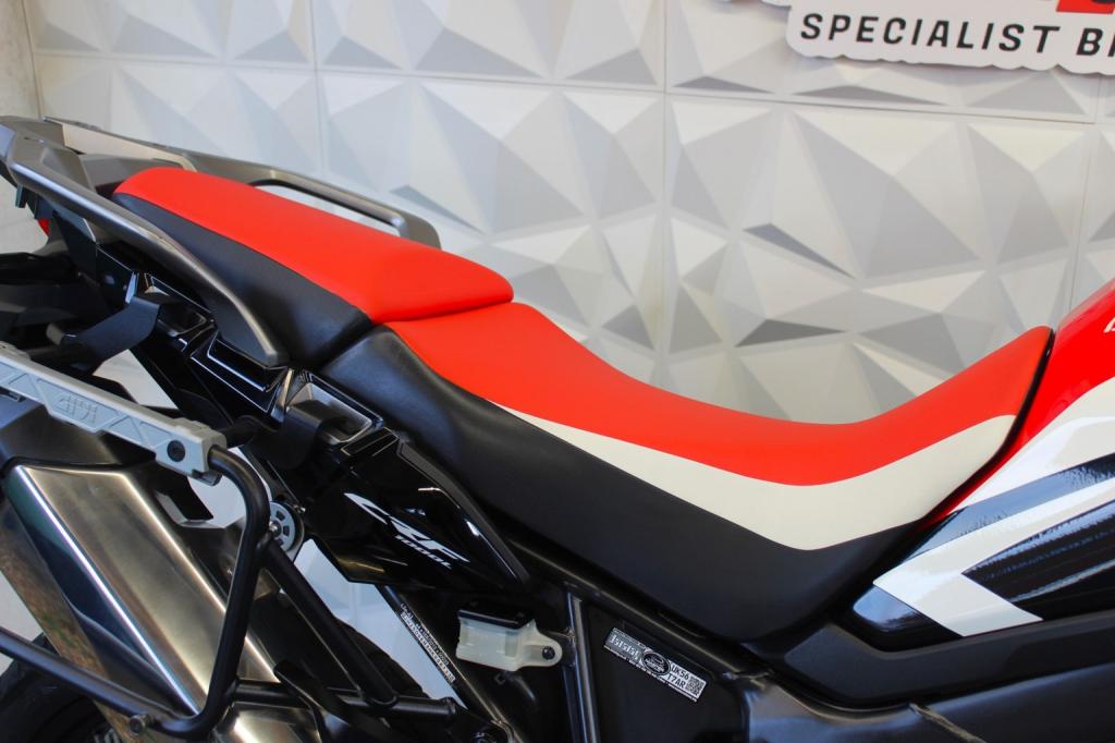 HONDA CRF1000L Africa Twin