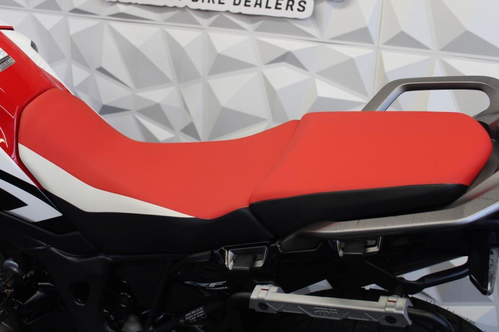 HONDA CRF1000L Africa Twin