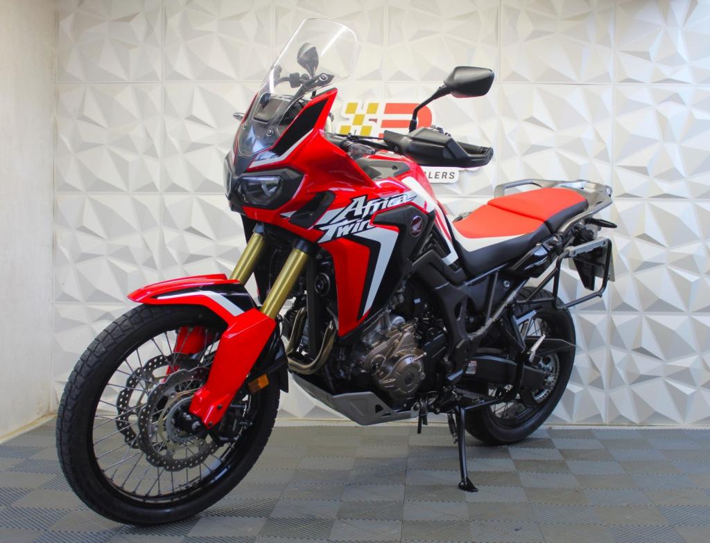 HONDA CRF1000L Africa Twin