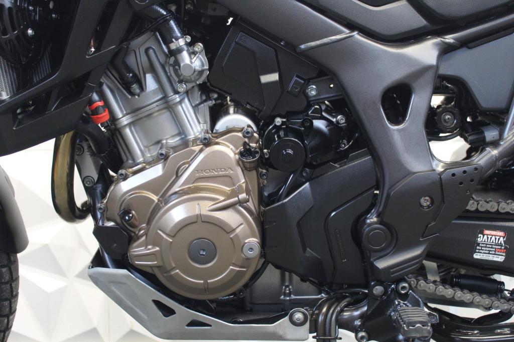 HONDA CRF1000L Africa Twin
