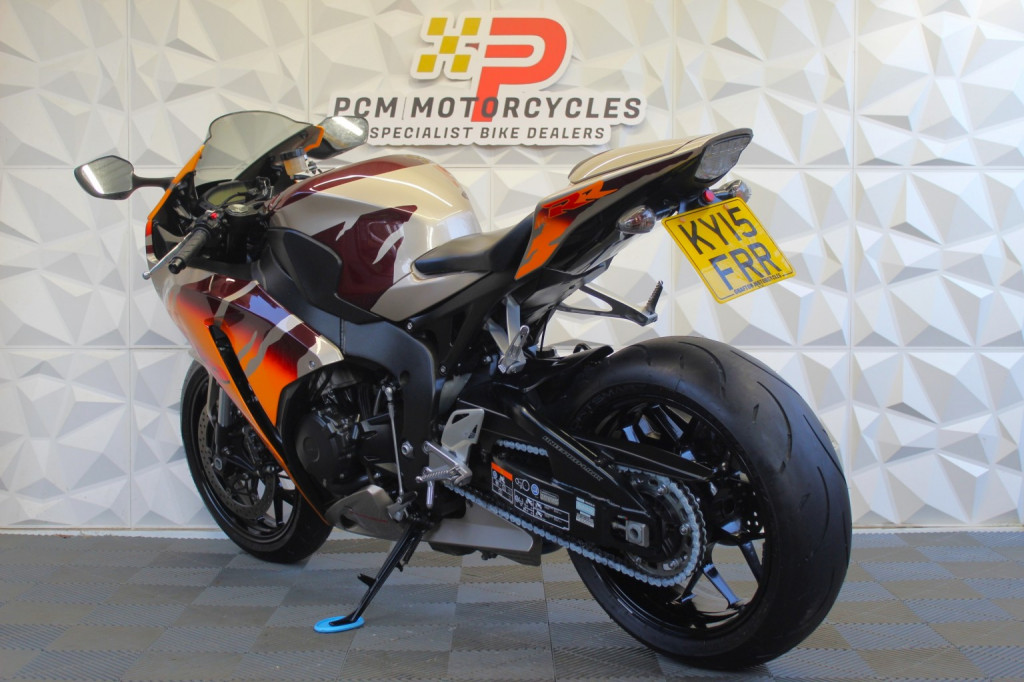 HONDA CBR1000RR Fireblade