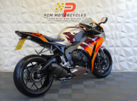 HONDA CBR1000RR Fireblade