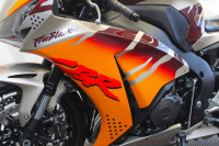 HONDA CBR1000RR Fireblade