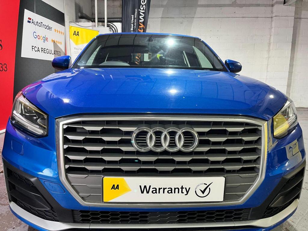 AUDI Q2