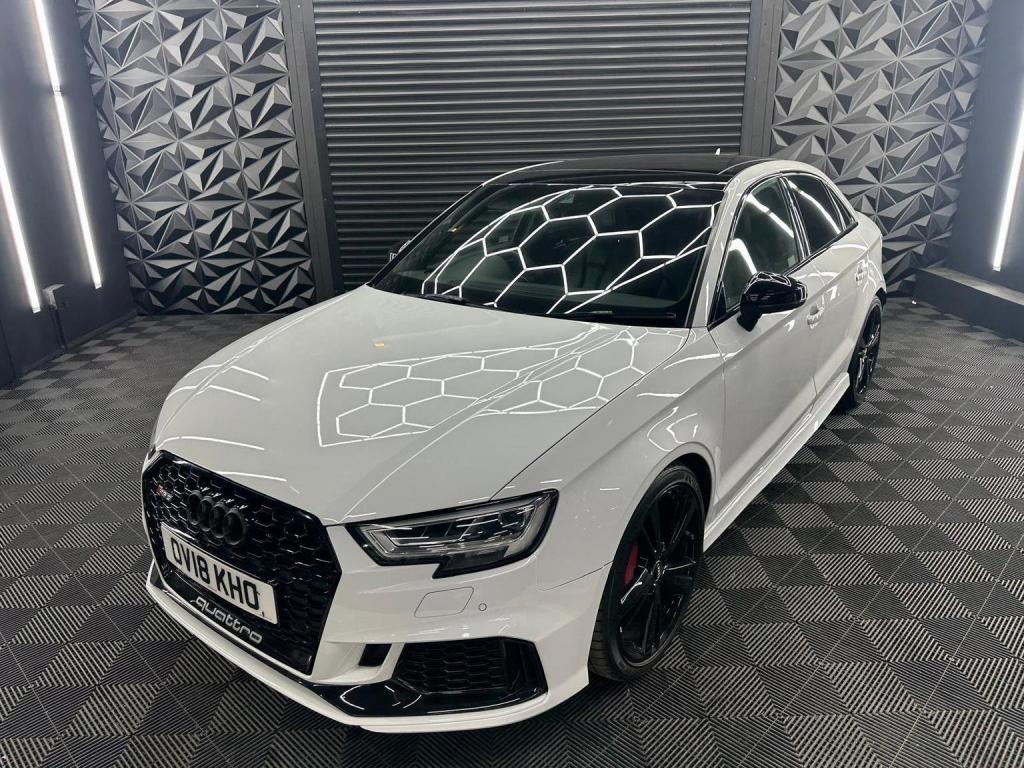 AUDI RS3