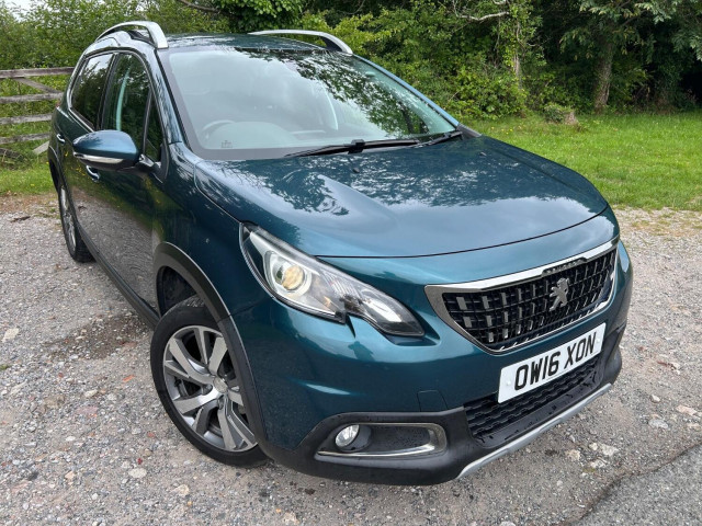 PEUGEOT 2008 1.2 PureTech Allure