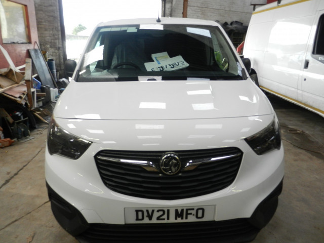 VAUXHALL COMBO 1.5 Turbo D 2300 Dynamic