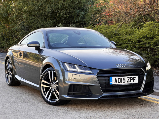 AUDI TT
