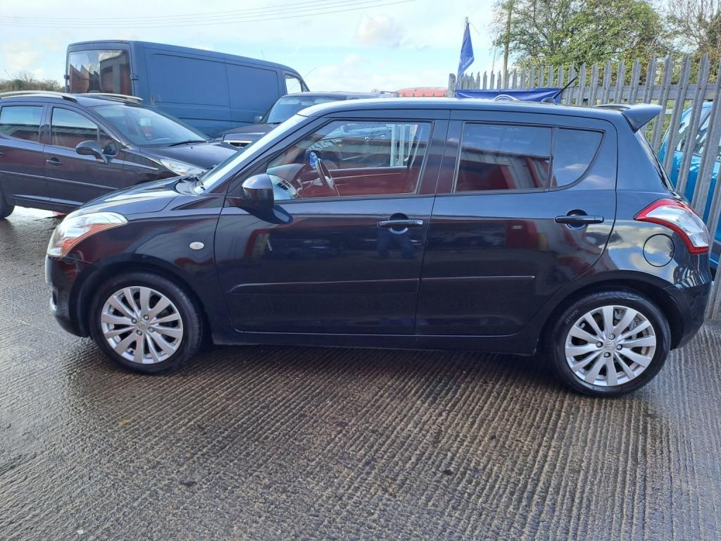 SUZUKI SWIFT